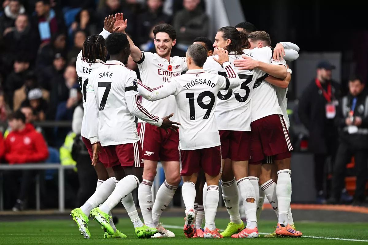 Former British footballer: The Blue Moon Red Army has raised the championship score line. The Gunners need more than 90 points to win the championship.