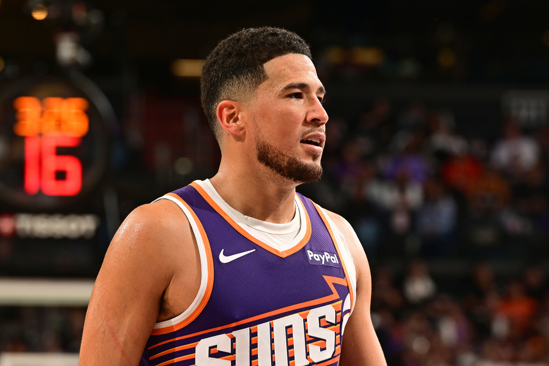 56%+43% and averaging 30+ per game! Booker achieved a miracle that only Curry has accomplished in the NBA